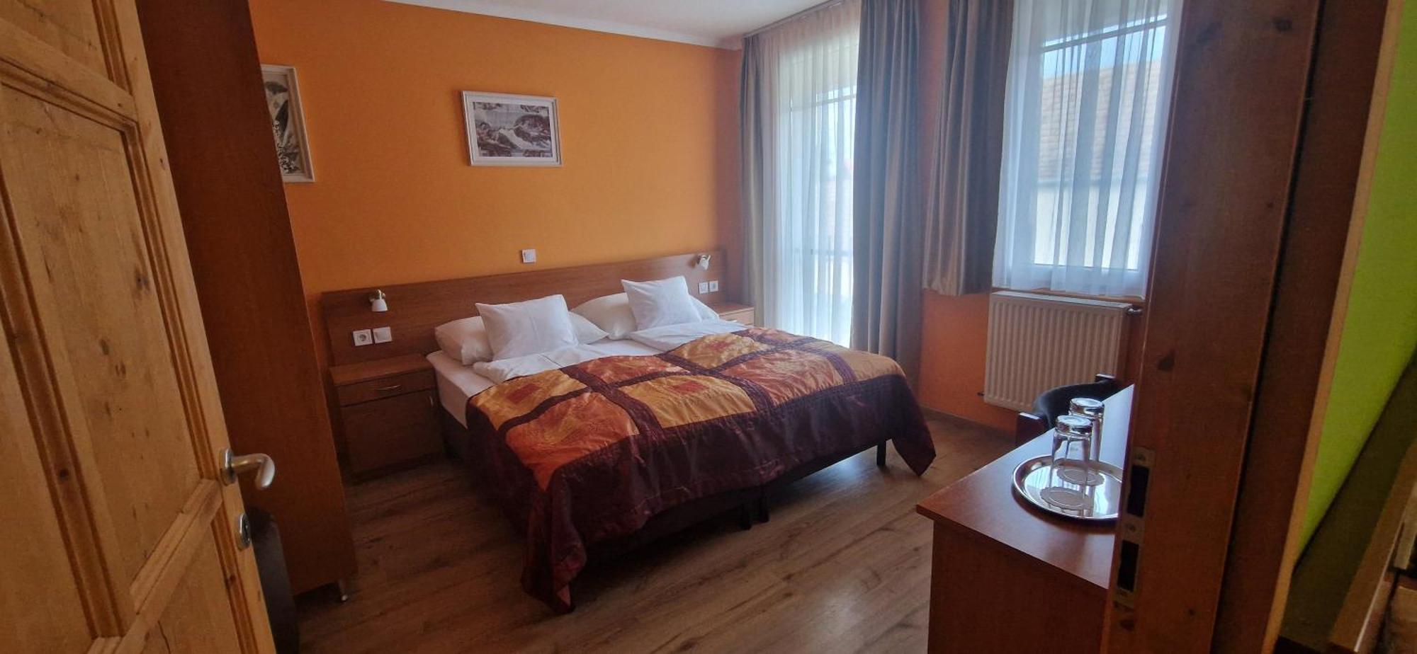 Fertőd Hotel Patonai מראה חיצוני תמונה
